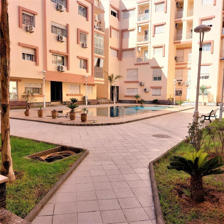 Appartement Pour Familles En Residence Avec Piscine Et Wifi Marraquexe Exterior foto