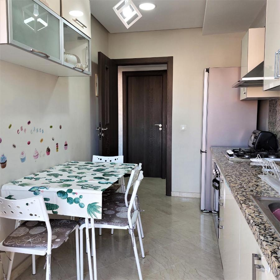 Appartement Pour Familles En Residence Avec Piscine Et Wifi Marraquexe Exterior foto